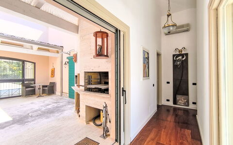 La Sorgente: Departamento, Balcón, Costa, Hotel, Recurso, Balneario, Ciudad De Vacaciones, Bahía, Ático