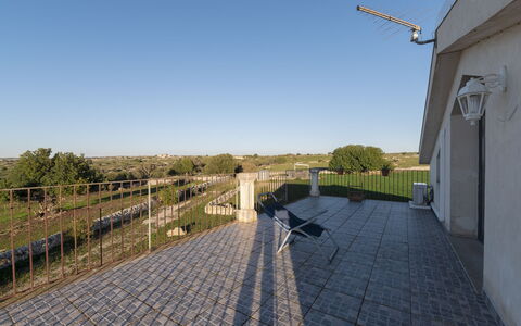 Villa Costa: Cielo, Material Compuesto, Cerca, Sombra, Pretil, Inicio De Esgrima