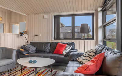 Arwed - 900M from the Sea