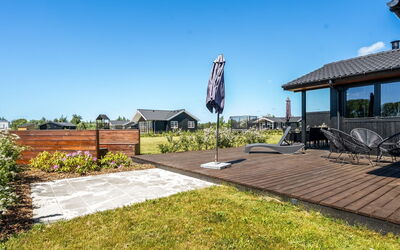 Arwed - 900M from the Sea