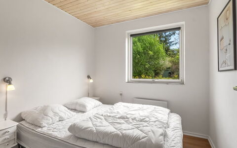 Erna - 900M from the Sea: Mueble, Mar, Silla, Sombra, Balcón, Mueble Para Exteriores, Eco Hotel, Costa, Cubierta, Manchas De Madera