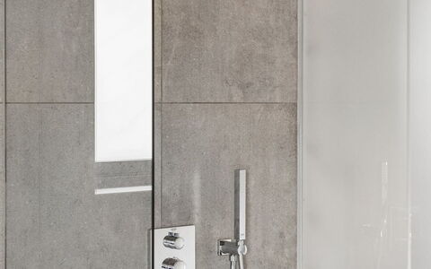 Ania - 500M from the Sea: Arreglo De Tubería, Piso, Suelo, Baño, Grifo, Lavabo, Plomería, Loseta