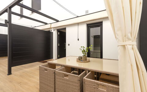 Playa Cruz: Mueble, Habitación, Cama, Suelo, Lecho, Departamento, Diseño De Interiores, Piso, Sábana, Marco De La Cama