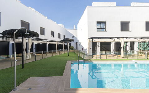 Playa Cruz: Mueble, Habitación, Cama, Suelo, Lecho, Departamento, Diseño De Interiores, Piso, Sábana, Marco De La Cama