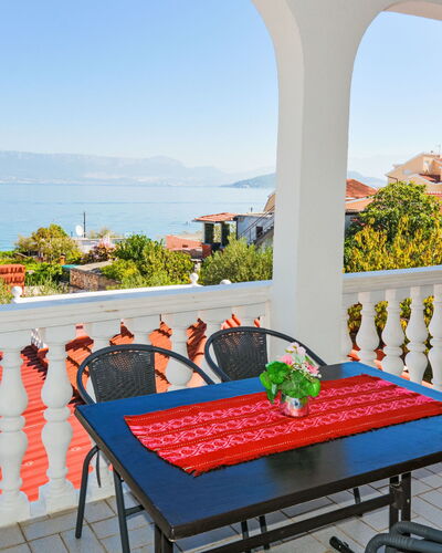 Trogir Slatine 170: Hierba, Casa, Área Rural, Cabaña, Techo, Casa, Paisaje, Llanura, El Terreno Del Lote