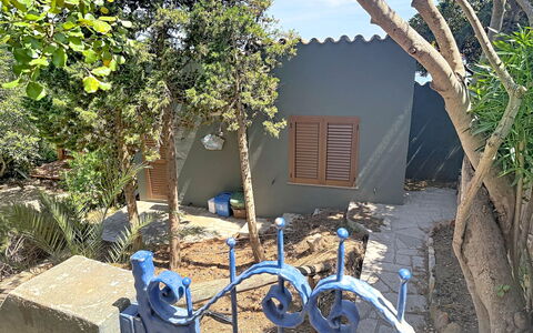 Porto Luna 1: Hierba, Casa, Área Rural, Cabaña, Techo, Casa, Paisaje, Llanura, El Terreno Del Lote