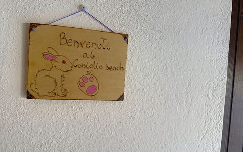 Coniglio Beach: Hierba, Casa, Área Rural, Cabaña, Techo, Casa, Paisaje, Llanura, El Terreno Del Lote