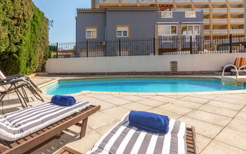 Noemí: Piscina, Barrio Residencial, Diseño Urbano, Asentamientos Humanos, Casa, Inmuebles, Departamento, Recurso, Condominio, Hacienda