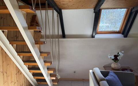 Kaija - from the Sea: Madera, Piso, Diseño De Interiores, Suelo, Techo, Escalera, Encendiendo, Suelos De Madera, Madera Dura, Manchas De Madera