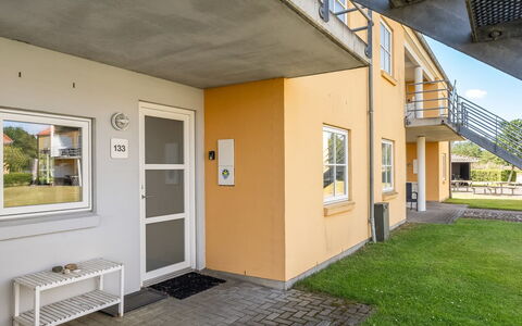 Enwald - 100M from the Sea: Casa, Departamento, Inmuebles, Balcón, Entrada De Coches, Yarda