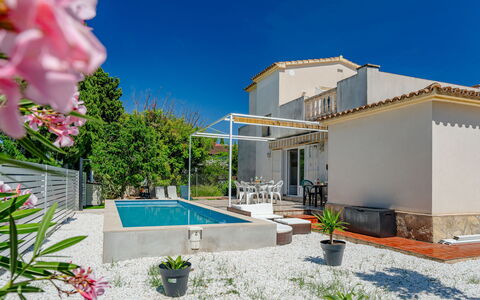 Harmonia: Piscina, Ciudad De Vacaciones, Eco Hotel, Recurso, Villa