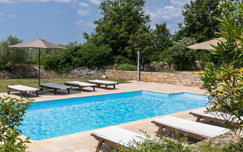 Ita: Piscina, Ciudad De Vacaciones, Eco Hotel, Recurso, Villa