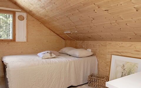 Villa Kaidanjylhä: Cielo, Mueble, Madera, Mueble Para Exteriores, Mesa, Silla, Nube, Mesa Al Aire Libre, Madera Dura, Tablón