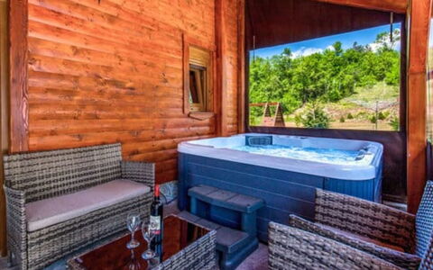 Plitvička Jezera: Manchas De Madera, Recurso, Madera Dura, Eco Hotel, Piscina, Cuarto De Troncos, Hotel, Suelos De Madera, Tablón, Cubierta