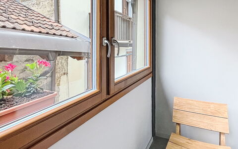 Silvia: Madera, Suelo, Madera Dura, Vaso, Manchas De Madera, La Luz Del Día, Barniz, Moldura, Madera Contrachapada, Tablón
