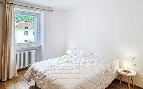 La Casa di Bruna: Cama, Diseño De Interiores, Habitación, Pared, Piso, Sábana, Suelo, Madera, Lecho, Techo