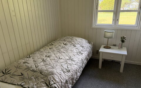 Arisa - from the Sea: Madera, Suelo, Piso, Habitación, Sábana, Cama, Lecho, Linos, Marco De La Cama, Habitación