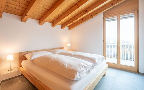 Darschalè 11: Madera, Habitación, Diseño De Interiores, Cama, Techo, Sábana, Lecho, Marco De La Cama, Habitación, Madera Dura