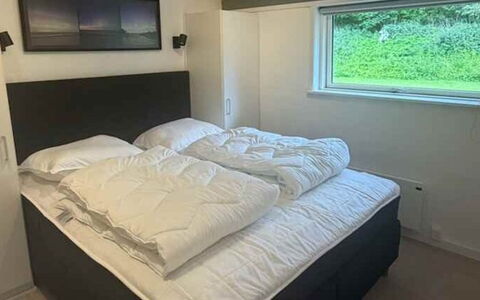 Sibyll - 1Km from the Sea: Habitación, Cama, Lecho, Sábana, Marco De La Cama, Habitación, Almohada, Linos, Colchón, Arrojar La Almohada
