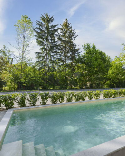 Gárdonyi Garden: Agua, Piscina, Material Compuesto, Jardín, Fuente De Agua, Sombra, Paisajismo, Recurso, Eco Hotel, Reflexión