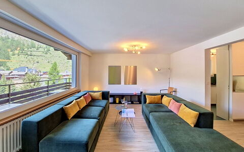 Saphir: Diseño De Interiores, Sofá, Mueble, Techo, Piso, Suelo, Sala, Habitación, Encendiendo