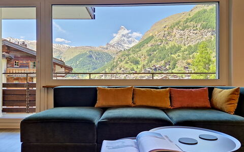 Saphir: Mueble, Sofá, Diseño De Interiores, Cordillera, Suelo, Sala, Alpes, Comodidad, Cresta
