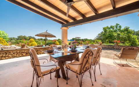 Casa Geranios: Mueble, Silla, Mueble Para Exteriores, Losa, Sombra, Cocina Y Comedor Mesa, Mesa Al Aire Libre, Inmuebles, Patio, Jardín