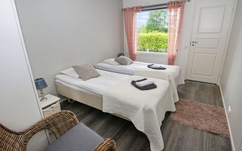 Koto: Suelo, Cama, Casa, Habitación, Marco De La Cama, Lecho, Sábana, Madera Dura, Manchas De Madera, Almohada