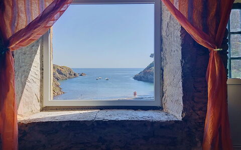 La Sardinerie de la Crique de Porsac'H: Mar, Costa, Oceano, Bahía, Zona Tropical, La Luz Del Día, Cortina, Ensenada, Tratamiento De La Ventana
