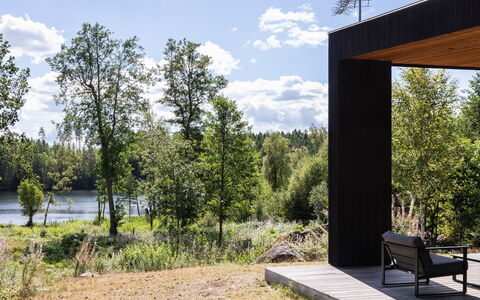 Paradiset 2: Diseño De Interiores, Departamento, Balcón, Madera Dura, Manchas De Madera, Suelos De Madera, Pretil, La Luz Del Día, Hotel, Ático