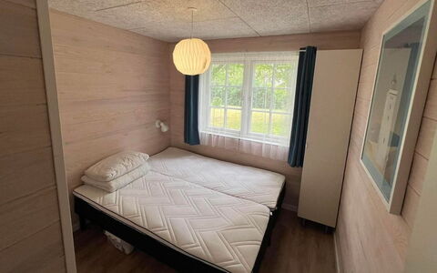Fridel - 400M from the Sea: Madera, Suelo, Habitación, Piso, Diseño De Interiores, Cama, Habitación, Mueble, Marco De La Cama, Sábana