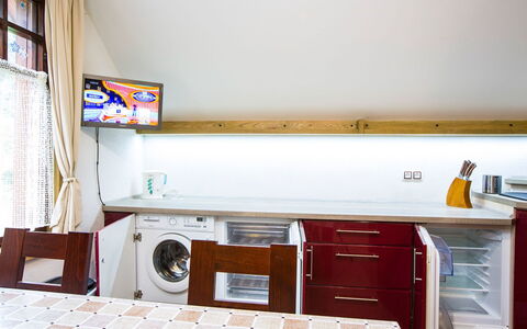 Stodola: Diseño De Interiores, Piso, Electrodoméstico, Lavadora, Suelo, Techo, Mueble, Encendiendo, Habitación, Cocina
