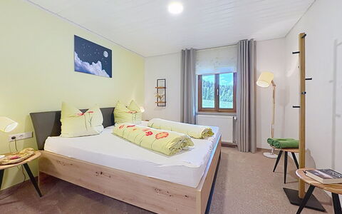 Sonne: Cama, Diseño De Interiores, Habitación, Piso, Sábana, Suelo, Lecho, Mueble, Madera, Habitación