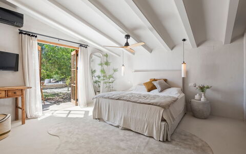 Prana: Techo, Diseño De Interiores, Piso, Suelo, Habitación, Encendiendo, Casa, Mueble, Cama, Habitación