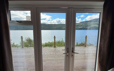 Loch Ness Hamptons Lodge: Recurso, Piscina, Inmuebles, Sombra, Paisajismo, Eco Hotel, Hotel, Villa