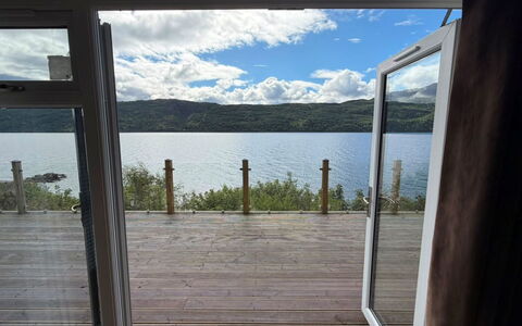 Loch Ness Hamptons Lodge: Recurso, Piscina, Inmuebles, Sombra, Paisajismo, Eco Hotel, Hotel, Villa