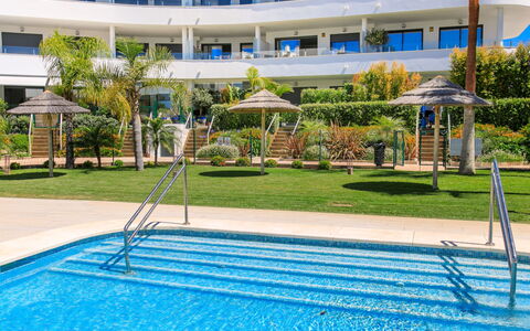 Sea Garden: Piscina, Recurso, Ocio, Sombra, Hotel, Mueble Para Exteriores, Eco Hotel, Inmuebles, Hacienda