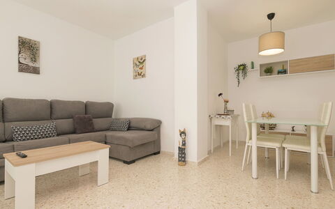 Luma: Mueble, Diseño De Interiores, Piso, Suelo, Madera, Habitación, Sofá, Sala, Techo, Mesa