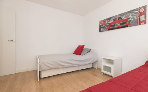 Buleria: Piso, Suelo, Diseño De Interiores, Habitación, Departamento, Techo, Habitación, Cama, Suelos De Madera, Diseño