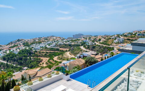 Blue Infinity i: Piscina, Recurso, Casa, Eco Hotel, Inmuebles, Patio, Villa, Patio, Diseño, Mueble Para Exteriores