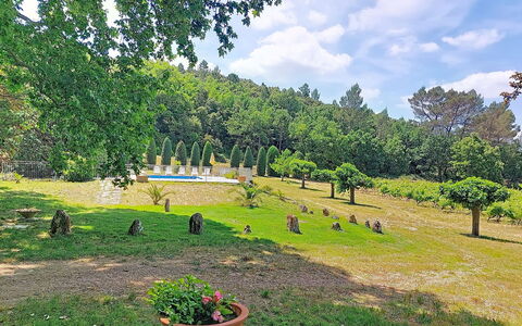 Chateau Payan: Piscina, Recurso, Casa, Eco Hotel, Inmuebles, Patio, Villa, Patio, Diseño, Mueble Para Exteriores