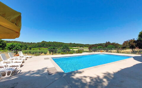 Chateau Payan: Azul, Agua, Árbol, Piscina, Mueble Para Exteriores, Paisajismo, Thermae, Recurso, Ciudad De Vacaciones, Eco Hotel
