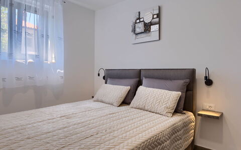 Pula 192: Cama, Mueble, Habitación, Lecho, Diseño De Interiores, Sábana, Linos, Habitación, Suelo, Casa