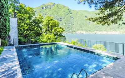 Nesso 10: Balcón, Villa