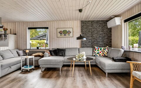Melisande - from the Sea: Mueble, Sofá, Madera, Diseño De Interiores, Sala, Piso, Casa, Suelo, Habitación