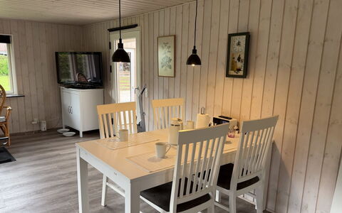 Melisande - from the Sea: Piso, Madera, Mueble, Suelo, Diseño De Interiores, Suelos De Madera, Cocina Y Comedor Mesa, Manchas De Madera, Comedor, Madera Dura