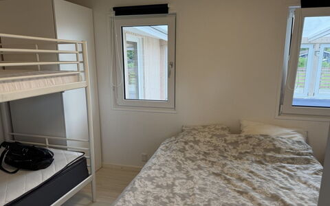 Melisande - from the Sea: Suelo, Piso, Madera, Diseño De Interiores, Habitación, Habitación, Cama, Puerta, Mueble, Casa
