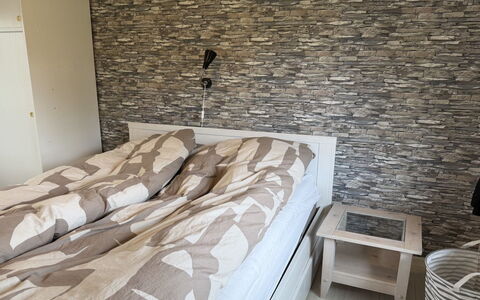 Melisande - from the Sea: Pared, Piso, Madera, Suelo, Diseño De Interiores, Habitación, Mueble, Habitación, Cama, Linos