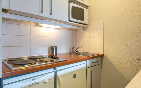 Tignes 624: Diseño De Interiores, Piso, Suelo, Techo, Departamento, Sombra, Silla, Lámpara, Lámpara, Planta De Casa