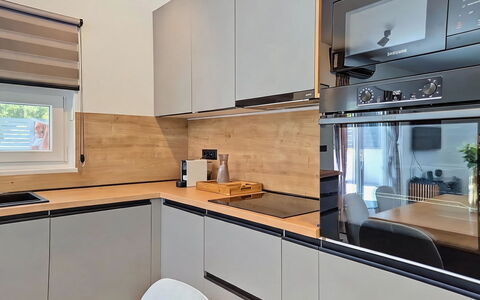 Kala: Diseño De Interiores, Piso, Suelo, Techo, Departamento, Sombra, Silla, Lámpara, Lámpara, Planta De Casa